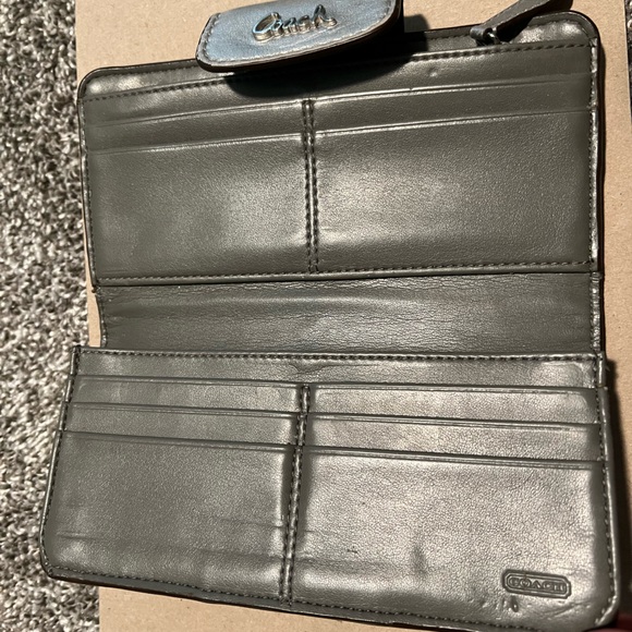 Coach Wallet - Picture 5 of 5
